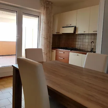Casa Mare Apartment *